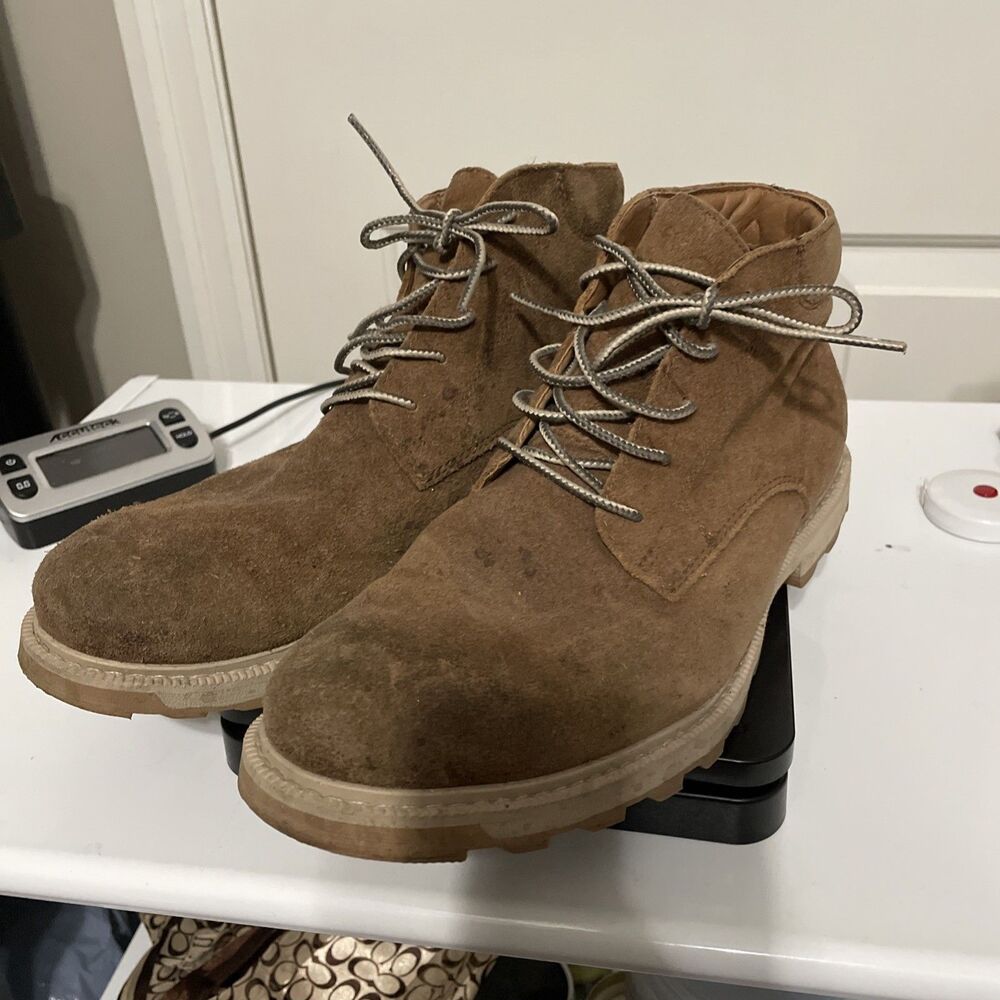 Sorel Mens Madson II Chukka Waterproof Suede Boots Size 8.5 Some Staining
